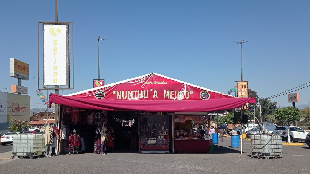 Desairan expo artesanal ‘Nunthu´ a Mejico’ en San Juan del Río.