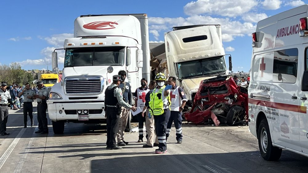 Trágica muerte de bebé en brutal carambola en la México Querétaro.