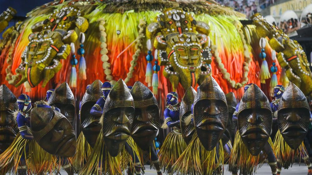 El primer carnaval pleno tras la pandemia pondrá a bailar a 46 millones de personas en Brasil. EFE/André Coelho.