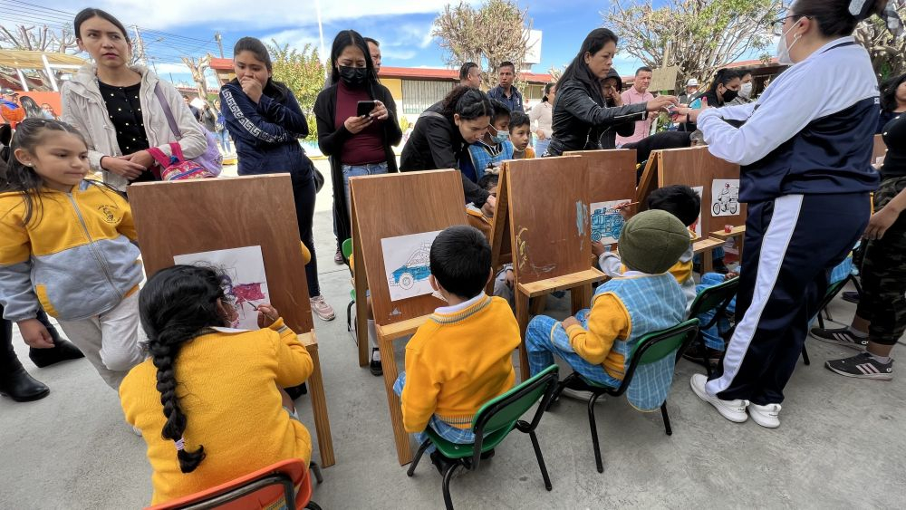 Preescolar de Pedregoso recibió apoyos municipales en San Juan del Río.