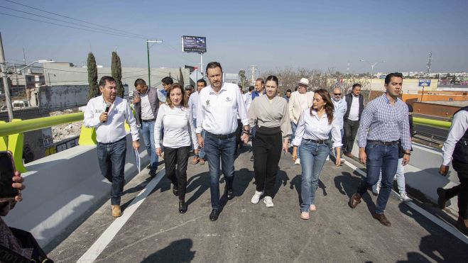 Gobernador Mauricio Kuri abre Puente de Sombrerete en Querétaro.