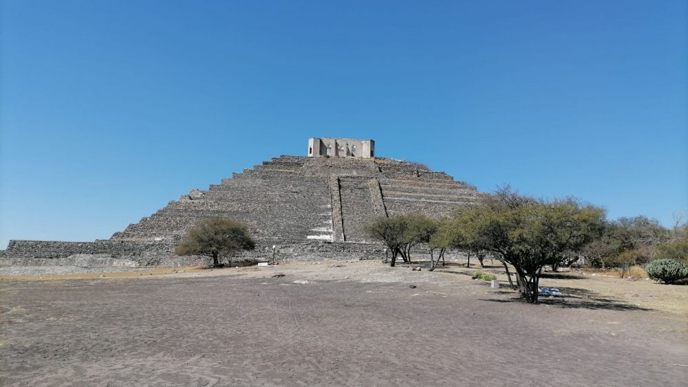 Sin sanciones a turistas por no respetar "La Pirámide".