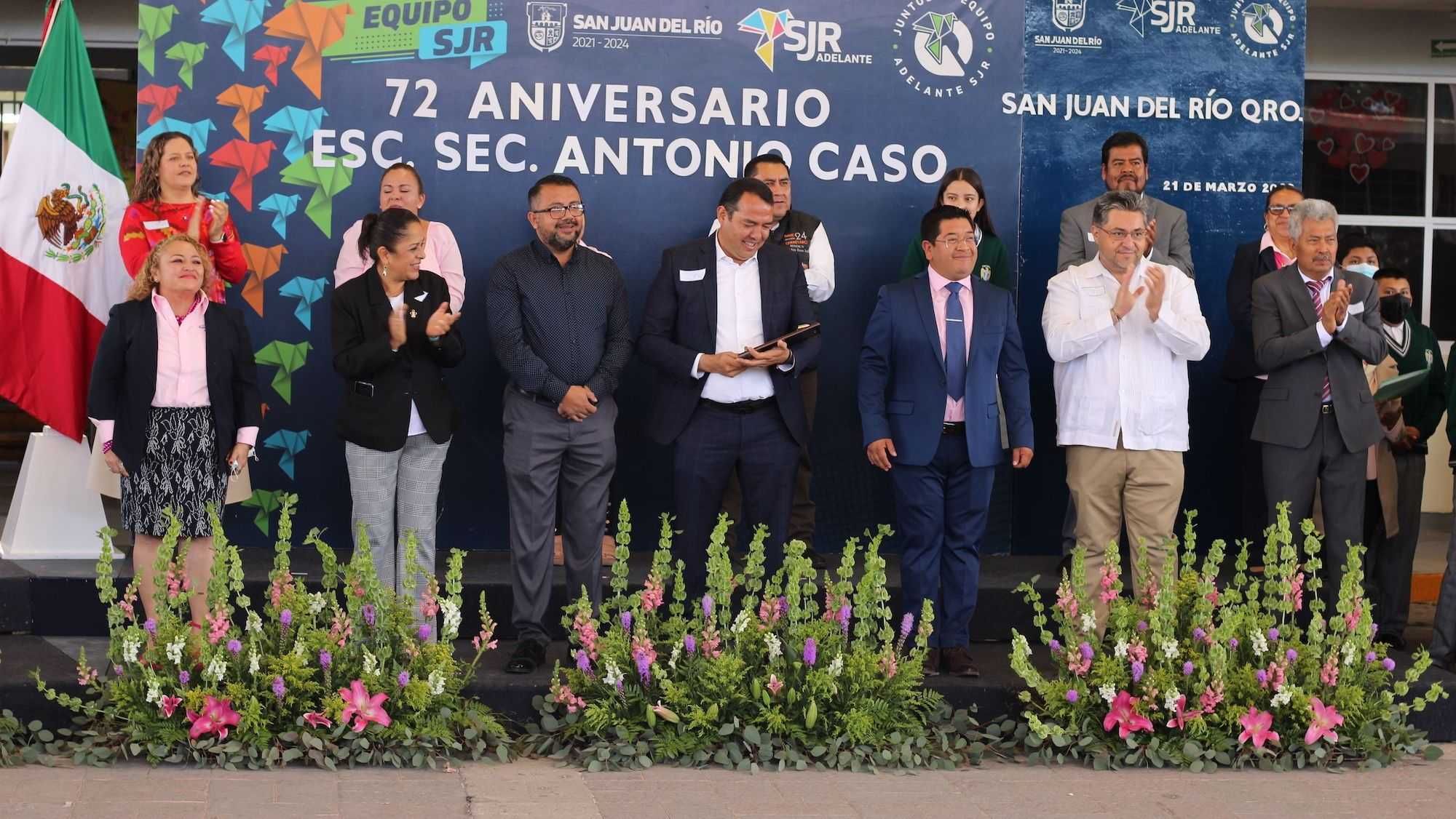 Conmemoran 72° aniversario de secundaria ‘Antonio Caso’ en San Ju...