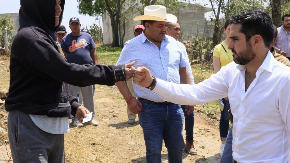 SEDESOQ atiende a familias afectadas por el granizo en Amealco.