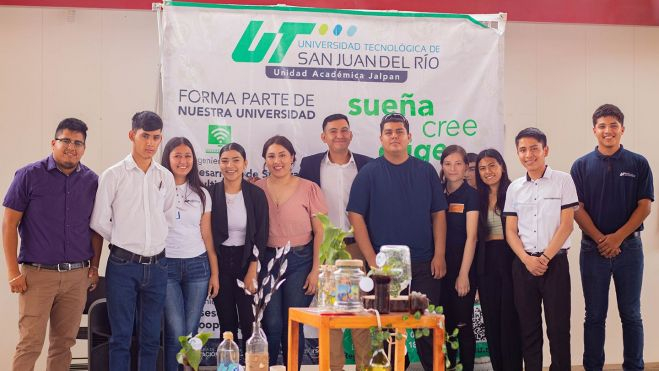 La UTSJR lleva a cabo "Expo Proyectos, Tecnologías y Negocios EA23” en Jalpan.