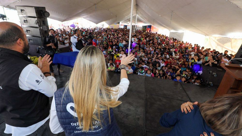 DIF Estatal celebra a niños y niñas en el primer Festival de la Alegría 2023.