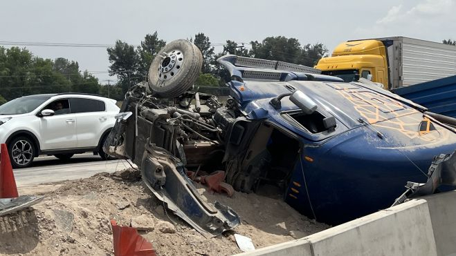 Accidente mortal en carretera México Querétaro provoca caos vehicular.