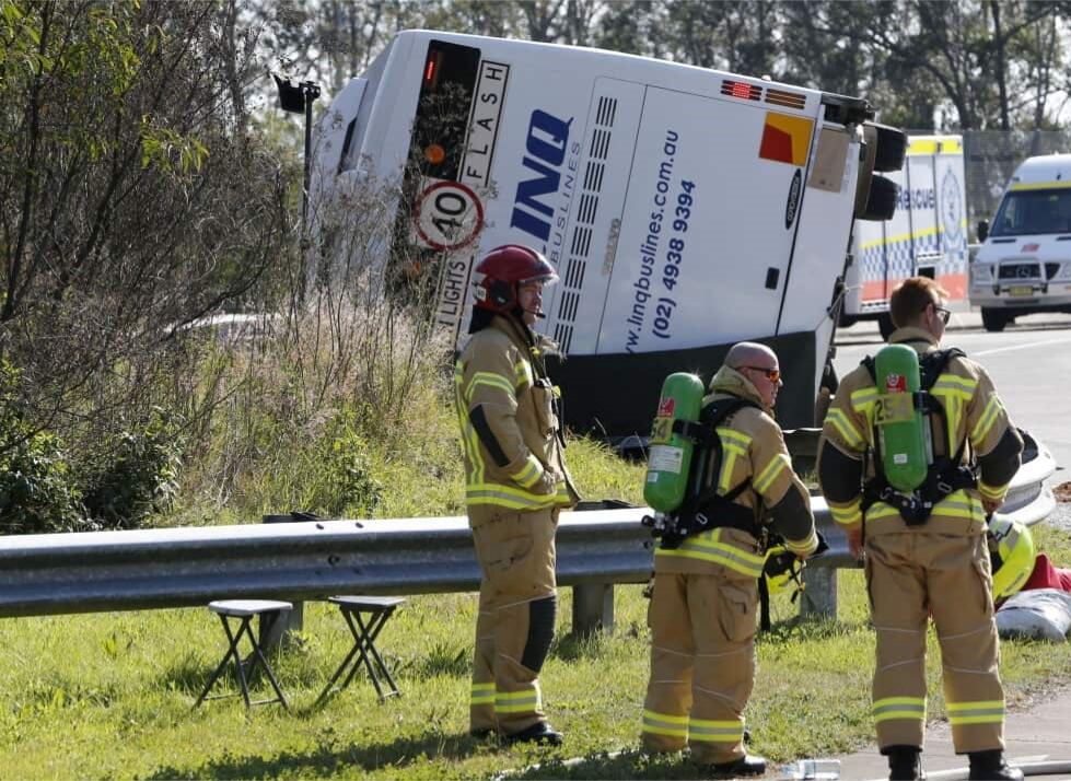 Accidente De Autobús En Australia, Deja Un Saldo De 10 Muertos Y...