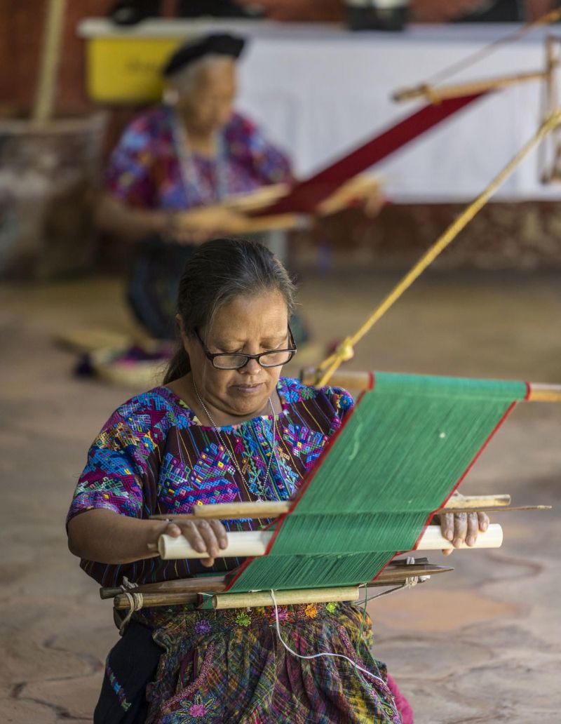 "Historias hechas a mano", una iniciativa de Aliados para empoderar a tejedoras indígenas. EFE/ Esteban Biba.