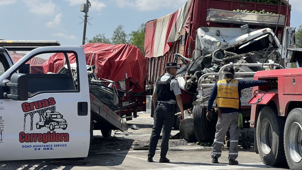 Otra catastrófica colisión paraliza la autopista México-Querétaro.