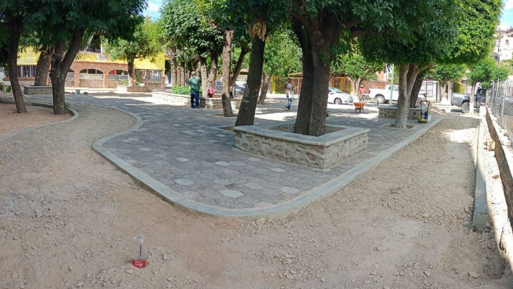 Rehabilita Obras Públicas rampas para discapacitados en San Juan del Río.