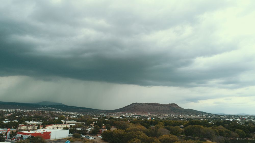 Se esperan lluvias fuertes y condiciones adversas de tiempo en Querétaro.