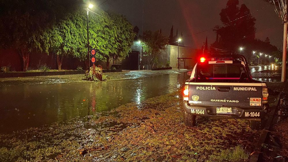 Lluvias torrenciales dejan 6 viviendas afectadas en Querétaro.