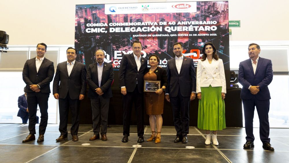 Gobernador Kuri González reconoce labor de la industria de construcción en Querétaro.