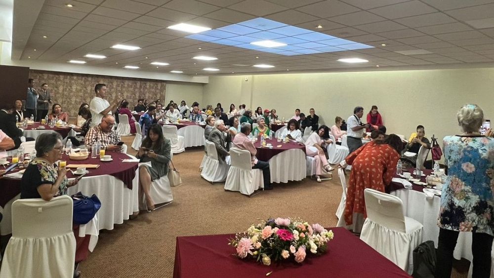 Rosy Sinecio encabeza ceremonia de reconocimiento a mujeres líderes en Querétaro.