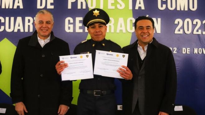 Presentan a nueva generación de policías en Querétaro.