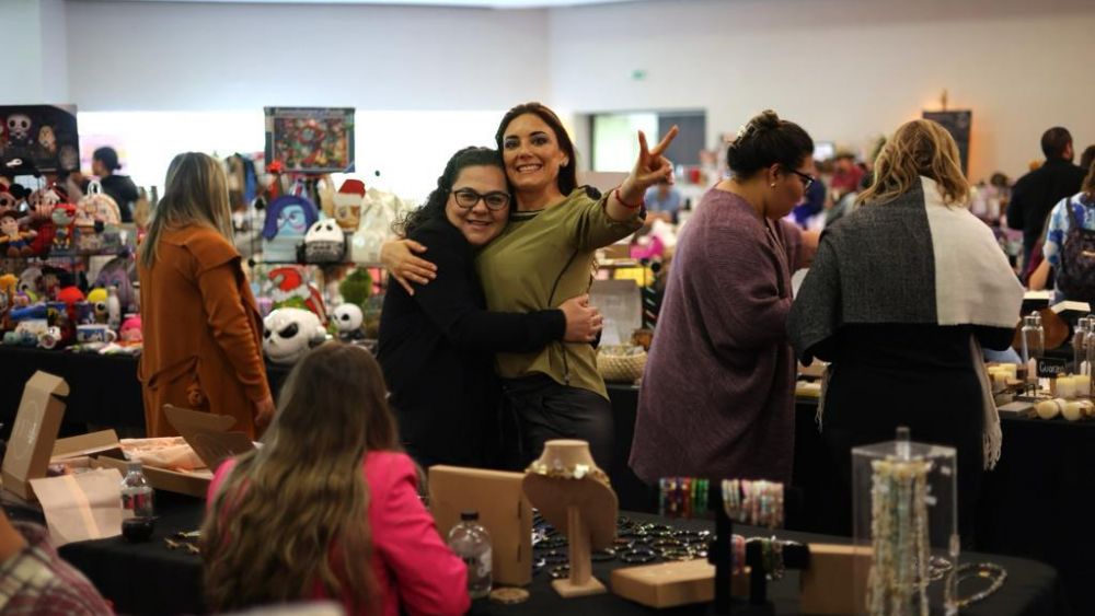 Bazar Navideño: Crecimiento y empoderamiento femenino en Querétaro.