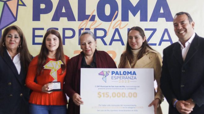 Entregan Paloma de la Esperanza a personas con discapacidad en San Juan del Río.