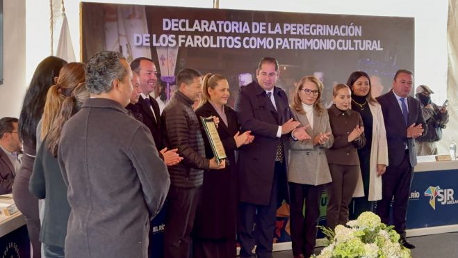 San Juan del Río declara la Peregrinación de los Farolitos como Patrimonio Cultural.