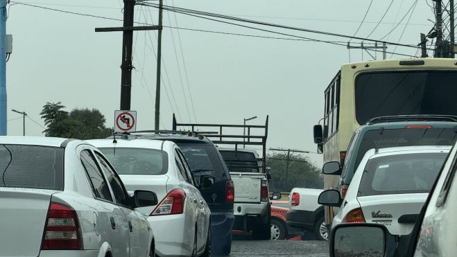 Peregrinación de Los Farolitos provoca cierres viales en San Juan del Río.