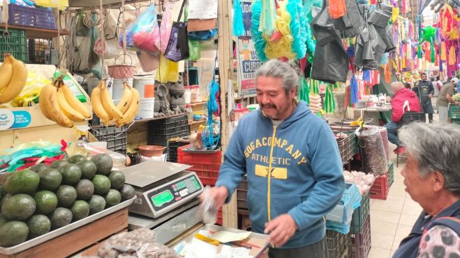 Mercados locales en San Juan del Río experimentaron bajas ventas este año.