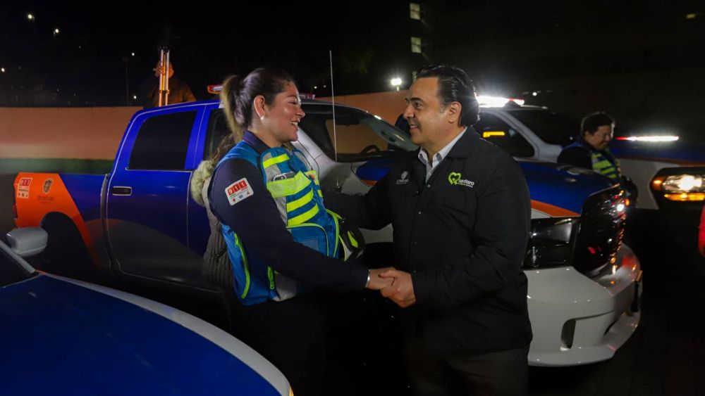 Luis Nava entrega 10 vehículos a Protección Civil para la seguridad de las familias queretanas.