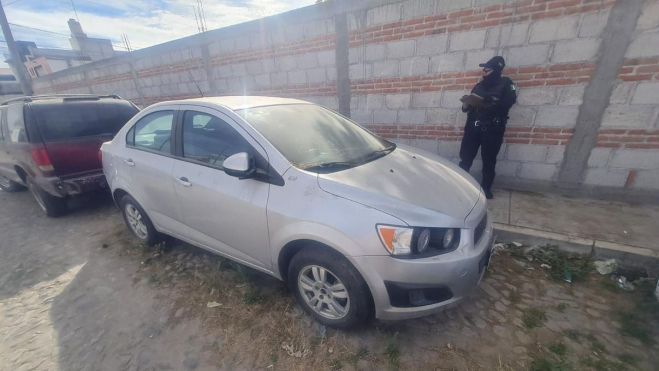 San Juan del Río intensifica acciones contra vehículos abandonados.
