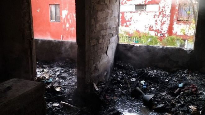 Incendio en El Tintero consume departamento. Foto: Protección Civil.