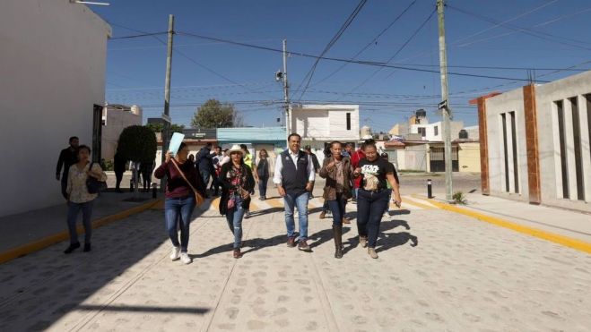 Mauricio Kuri inaugura rehabilitación de calles por 8.5 MDP en Querétaro.