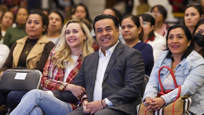 Querétaro: Inicia programa "Con Ellas" en Epigmenio González.