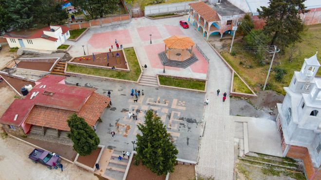 Amealco inaugura nueva Plaza Cívica en La Soledad.