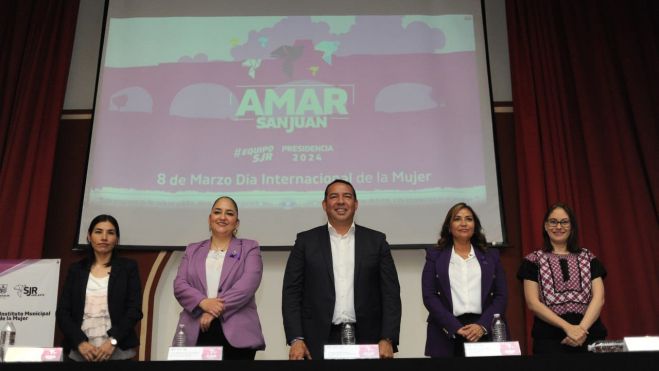 Reconocen a mujeres sanjuanenses con el Premio Sara Pérez Romero.