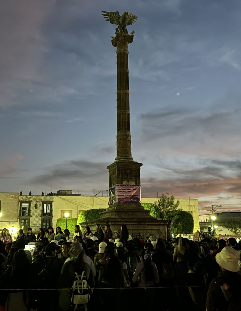 Marcha por la Dignidad: Mujeres alzan la voz en San Juan del Río. FOTOS: MARTIN GARCIA