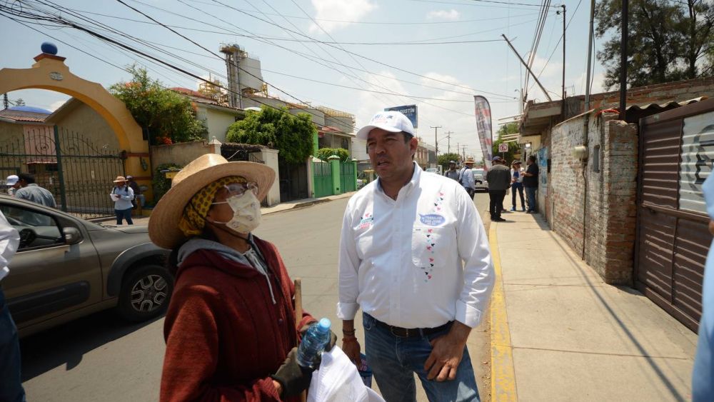 Roberto Cabrera intensifica la campaña con recorridos en San Juan del Río.