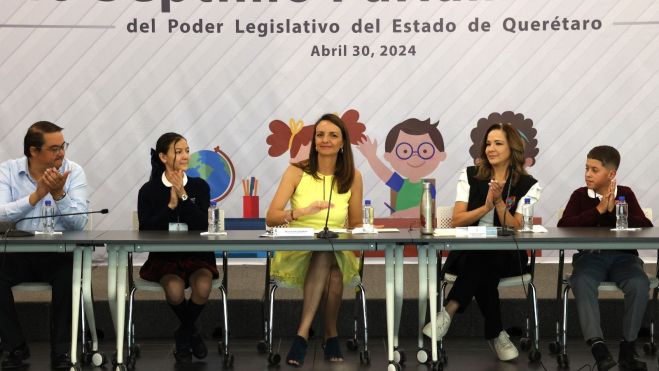 Inauguran el Décimo Séptimo Parlamento Infantil en Querétaro.