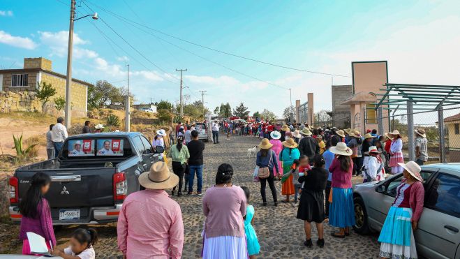 René Mejía avanza hacia la alcaldía de Amealco con el 70% de territorio recorrido.