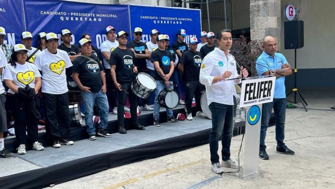 Felifer Macías promete regularización de Centros de Rehabilitación en Querétaro.