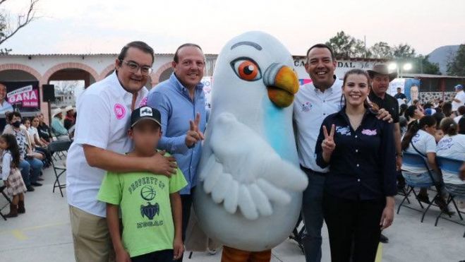 Garfias resalta la contribución de las Madres en la formación de valores en San Juan del Río.