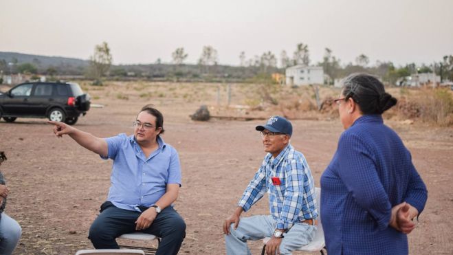 Memo Vega reafirma compromiso del PAN con la seguridad, salud y educación en San Juan del Río.