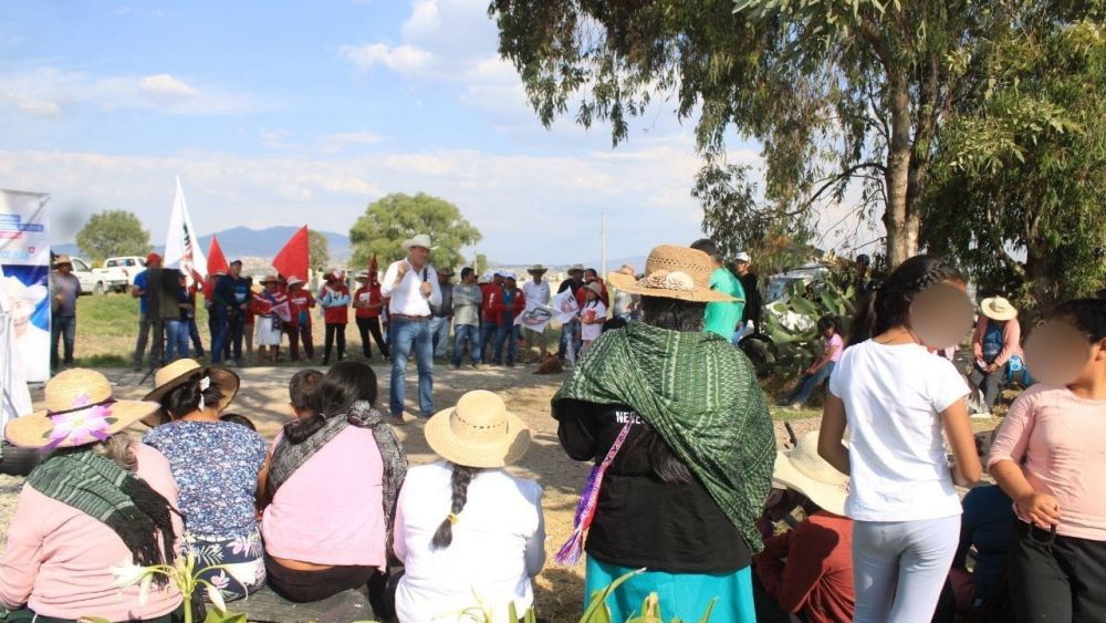 Germaín Garfias se Compromete con el Desarrollo de Santiago Mexquititlán y Amealco.