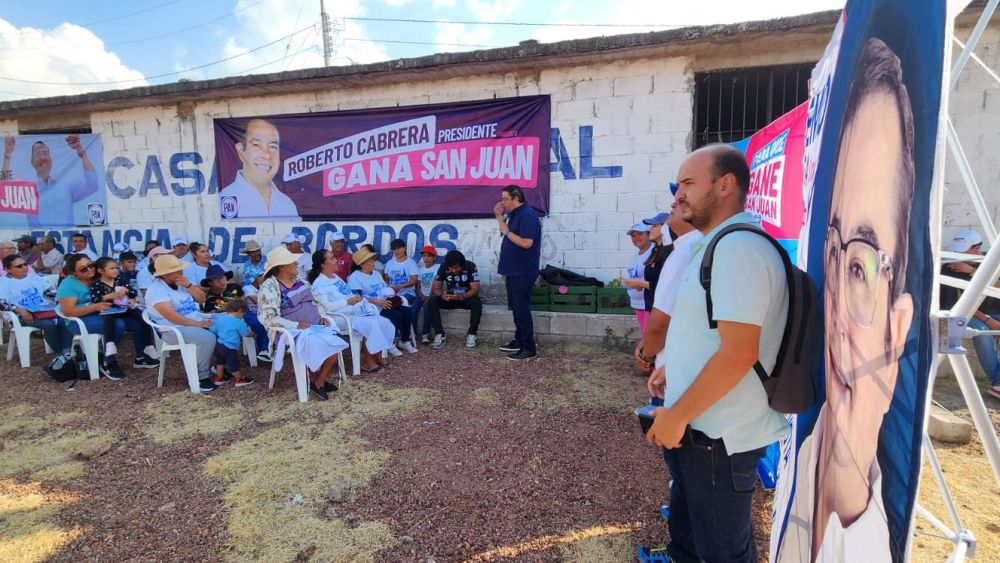 Memo Vega ya ha recorrido el 95% de su distrito par el Congreso.