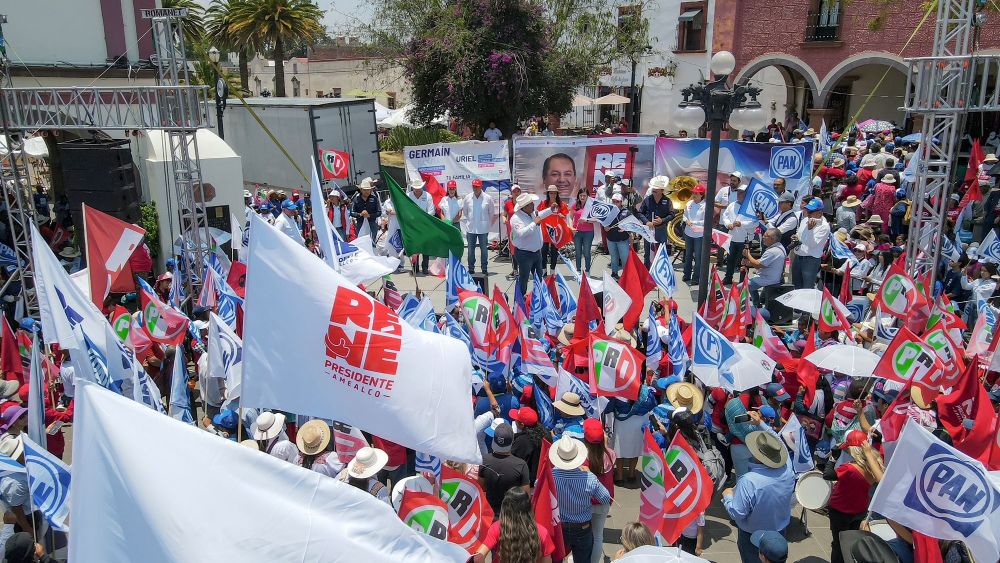 Cierre de campaña espectacular de René Mejía en Amealco.