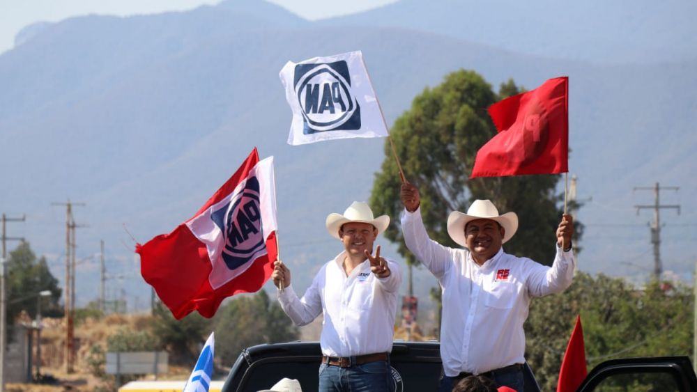 Cierre de campaña espectacular de René Mejía en Amealco.