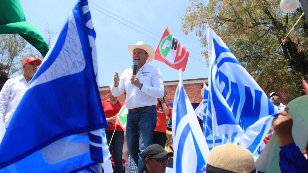 Cierre de campaña espectacular de René Mejía en Amealco.