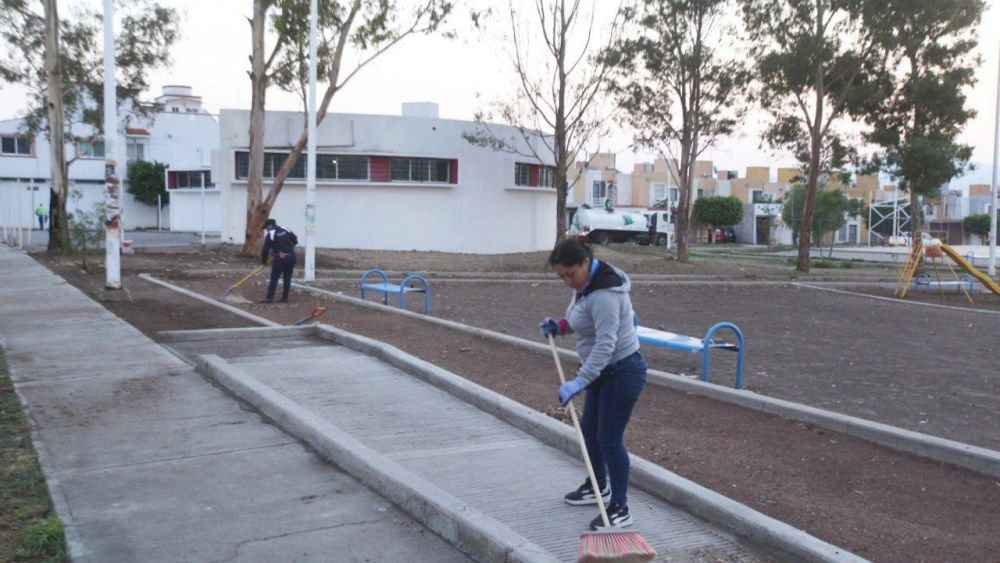 Mantener limpio San Juan del Río es amarlo: Roberto Cabrera.