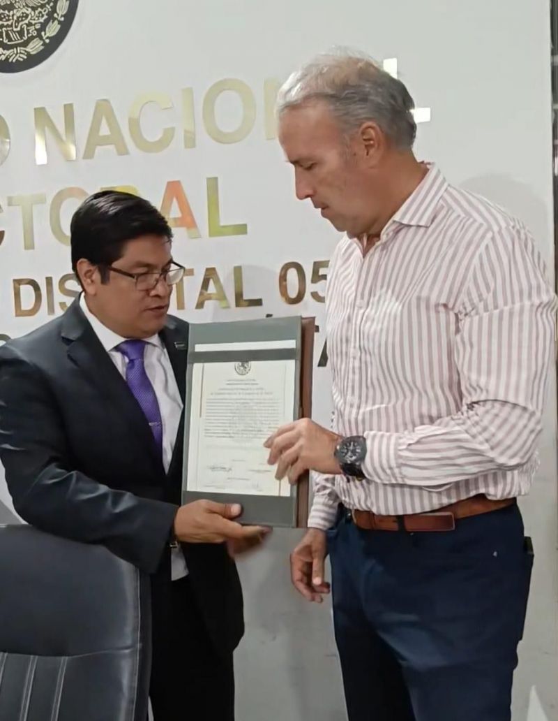 INE entrega constancias de mayoría a candidatos a diputados Federales en Querétaro.