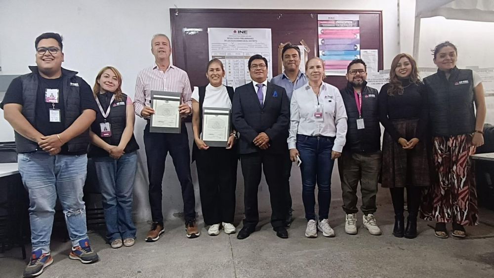 INE entrega constancias de mayoría a candidatos a diputados Federales en Querétaro.