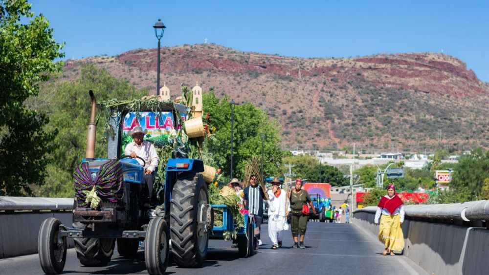 Arely Fernanda Ángeles, "Flor Más Bella del Campo" en San Juan del Río.