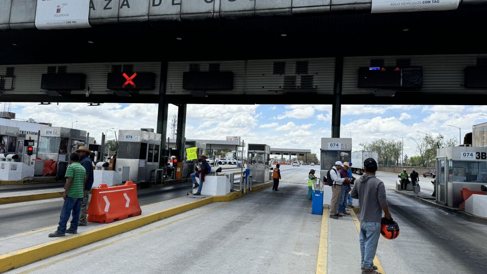Campesinos exigen frenar vuelos que afectan la lluvia en Hidalgo, Estado de México y Querétaro.