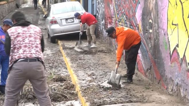 Encabeza alcalde atención a afectados por fuertes lluvias en Querétaro.